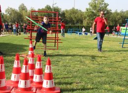 Konseptli Doğum Günü Partileri Revaçta Konseptli Dogum Gunu Organizasyonu izmir organizasyon 3 İzmir Organizasyon Konseptli doğum günü partileri son yılların trenleri arasındadır. Doğum günleri başlı başına bir şölen havasında geçen aktivitelerdir. Günün kahramanı sizsinizdir. Kendinizi her zaman özel hissetmek istersiniz fakat doğum günlerinizde ekstra özel olmak, hatırlanmak ve bu günü en eğlenceli şekilde kutlamak istersiniz. 7’den 70’e herkes doğum günlerini gösterişli bir şekilde kutlamak ister. Eğlencenin dozunu artırmak için de özel bir çaba sarf ederler. Son zamanlarda doğum günü kutlamalarının rengi değişti. Konseptli doğum günü kutlamaları yeni trendler arasında. İzmir Organizasyon şirketimizde konseptli doğum günü partileri ve doğum günü organizasyonların da sizlere profesyonel hizmet sunmaktadır. 15 yılı aşkın deneyimiyle Türkiye'nin öncü organizasyon firmalarından biri olan İzmir Organizasyon farklı fikirler ve ilginç konseptlerle organizasyonlarınızı unutulmaz kılıyor. Konseptli doğum günü partileri ile ilgili fikir edinmek için yazının devamını okuyabilir ve bilgi almak için İzmir Organizasyon müşteri temsilcimize ulaşabilirsiniz. Survivor Konseptli Doğum Günü Partisi Survivor Oyun Parkuru Kiralama İzmir