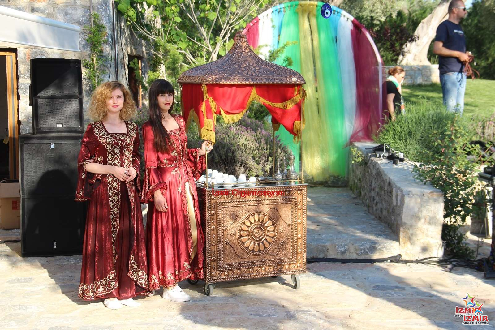 Kurum İçi Motivasyonu Değiştirecek Nostaljik Satıcılar Kahveci Güzeli İzmir Organizasyon Kurum İçi Motivasyonu Değiştirecek Nostaljik Satıcılar Kahveci Güzeli İzmir Organizasyon