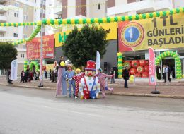 Antalya Kipa Açılış Organizasyonu antalya kipa acilis organizasyonu izmir organizasyon 20 İzmir Organizasyon Antalya’da açılışı yapılacak olan yeni Kipa süpermarket açılış organizasyonu için, reklam ve tanıtım ağırlıklı bir açılış etkinliği düzenledik. Antalya Kipa açılış organizasyonu için İzmir Organizasyon ekibi olarak eğlenceli etkinlikler ve animasyon aktiviteleri planladık. Antalya Animasyon Hizmetleri İzmir Organizasyon