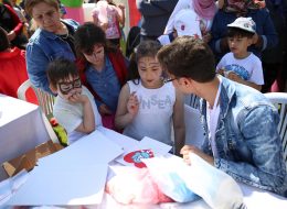 Bahar Yıldırım İlkokulu ve Havva Yıldırım Anaokulu Çocuk Şenliği Organizasyonu bahar yildirim ilkokulu ve havva yildirim anaokulu cocuk senligi organizasyonu 17 İzmir Organizasyon Bahar Yıldırım İlkokulu ve Havva Yıldırım Anaokulu Çocuk Şenliği Organizasyonu İzmir Organizasyon firmamız tarafından gerçekleştirildi. Tüm organizasyonlarda profesyonel hizmet alabileceğiniz İzmir Organizasyon kaliteli ekipmanları ve deneyimli ekibi ile birlikte yanı başınızda. 23 Nisan Ulusal Egemenlik ve Çocuk Bayramı kapsamında gerçekleştirilecek olan çocuk şenliği organizasyonu ile çocukların doyasıya eğlendiği bir organizasyona imza attık. Bahar Yıldırım İlkokulu ve Havva Yıldırım Anaokulu çocuk şenliği organizasyonu için geniş kapsamlı bir planlama listesi oluşturduk. Başbakan Binali Yıldırım'ın da katılım sağlayacağı Bahar Yıldırım İlkokulu ve Havva Yıldırım Anaokulu çocuk şenliği organizasyonu için tüm detayları belirledik. Yetkili ile yaptığımız görüşmeler doğrultusunda çocuklara yönelik aktiviteler, animasyon ekibi, şişme oyuncaklar ile organizasyonu keyifli kılmayı hedefledik. Oluşturduğumuz tüm bu planlamaları ise organizasyon günü geldiğinde kusursuz bir şekilde hazırlamak kaldı. Kum Boyama İzmir