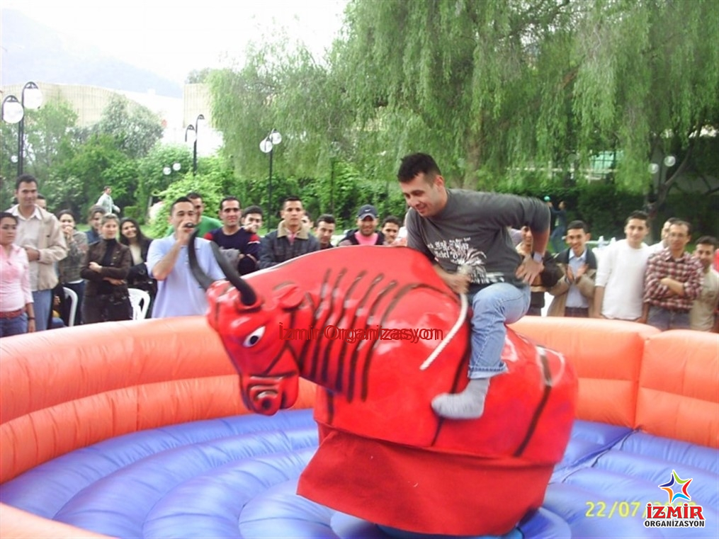 Beyoğlu şişme oyuncak kiralama