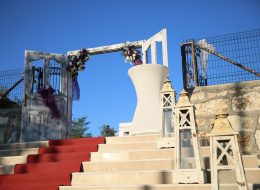 Bistro Masa Kiralama Kırmızı Halı Temini