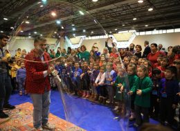 Balon Köpüğü Gösterisi İzmir