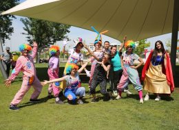 Festival & Şenlik Organizasyonu festival ve senlik organizasyonu 17 İzmir Organizasyon Şenlik organizasyonu okulların, kurumların, kuruluşların ve firmaların belli bir amaca yönelik eğlence kutlamalarında gerçekleştirdiğimiz etkinliklerdir. İzmir Animasyon Ekibi Kiralama