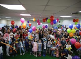 Festival & Şenlik Organizasyonu festival ve senlik organizasyonu 5 İzmir Organizasyon Şenlik organizasyonu okulların, kurumların, kuruluşların ve firmaların belli bir amaca yönelik eğlence kutlamalarında gerçekleştirdiğimiz etkinliklerdir. Şenlik Organizasyon İzmir