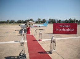 Gökyüzünde Özel Uçakta Evlilik Teklifi Organizasyonu gokyuzunde ozel ucakta evlilik teklifi organizasyonu 22 İzmir Organizasyon