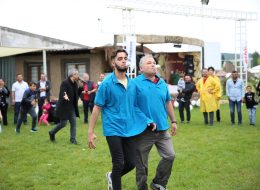 Gürmak Şirket Piknik Organizasyonu & Aile Günü Etkinlikleri gurmak sirket piknik organizasyonu ve aile gunu etkinlikleri 26 İzmir Organizasyon Gürmak şirket piknik organizasyonu ve aile günü etkinlikleri yağmurlu bir güne inat, keyifle ve neşe ile İzmir Organizasyon firmamız tarafından gerçekleştirildi. Şirket piknik organizasyonu, aile günü etkinlikleri, eğitim kurumları piknik organizasyonu özellikle bahar aylarının vazgeçilmez aktiviteleri arasındadır. Kurumsal firmalar ve şirketler düzenledikleri piknik organizasyonu ile motivasyonu artırmayı ve iletişimi güçlendirmeyi hedefler. Gürmak şirket piknik organizasyonu ve aile günü etkinlikleri ile de çalışanlar ve aileleri için düzenlenen piknik organizasyonu gerçekleştirdik. Oyunlar, yarışmalar, animasyon ekibi ve daha birçok etkinlik ile gün boyunca keyifli bir organizasyona imza attık. Gerçekleştirdiğimiz piknik organizasyonları ve etkinliklerimizi inceleyen Gürmak firması organizasyon yetkilisi telefon ile bizlere ulaştı. Mayıs ayı içerisinde personel ve aileleri için bir piknik organizasyonu gerçekleştirmek istediğini söyleyen yetkili ile detaylı olarak görüşmelerimizi gerçekleştirdik ve neler yapılabileceğine dair planlamalarımızı oluşturduk. İzmir Organizasyon firmamızın organizasyon sorumlusu ve Gürmak firmasının yetkilisi telefon ile her an irtibatta kalarak organizasyonu farklı ve unutulmaz kılmak adına görüşmelerine devam etti. Telefon ile yaptığımız görüşmeleri netleştirmek içinse firmaya ziyarette bulunarak detaylarımızı belirledik. Yumurta Taşıma Yarışması İzmir