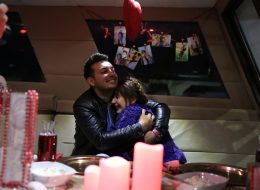 Havai Fişek Eşliğinde Teknede Evlenme Teklifi Organizasyonu