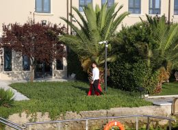 Otelde Konaklama ve Tekne Turu Eşliğinde Sürpriz Evlilik Yıl Dönümü Organizasyonu