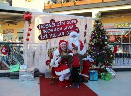 Novada Menemen Alışveriş Merkezi Yılbaşı Etkinlikleri izmir organizasyon Yeni Yıl Etkinliği Noel Baba Ve Noel Anne 6 İzmir Organizasyon