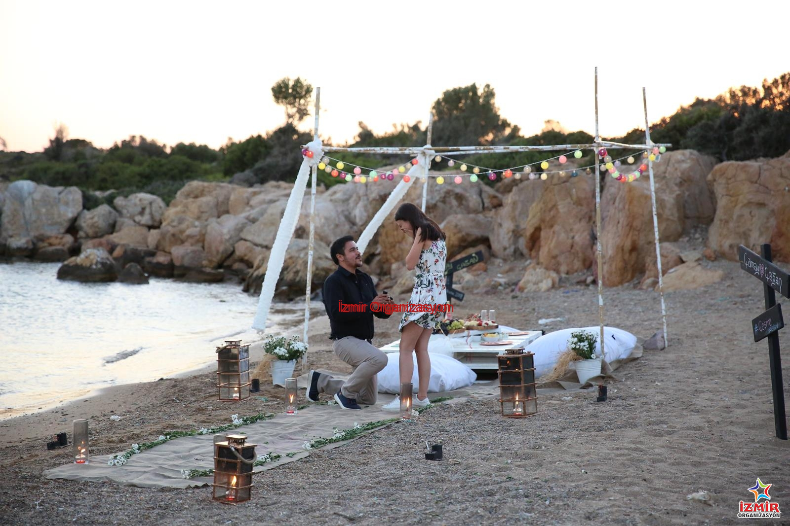 Kumsalda Evlenme Teklifi Organizasyonu