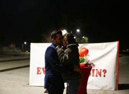 Marriage Proposal Organization in Bostanlı marriage proposal organization bostanli 4 İzmir Organizasyon Mr. Kemal , who came to Kahramanmaraş from İzmir for her girlfriend Merve lady, wanted to organize a surprise marriage proposal for Miss. Merve. Mr.Kemal , who came to us on the phone, came to our office and we had the idea of taking care of our team members. Our team of experts in the field, we made a presentation of our package of attractive marriage proposal organization, such as a marriage proposal organization, a marriage proposal organization, Bostanlı married coupon proposal organization, a helicopter marriage proposal organization. Merve lady recently learned that the most popular place is the Bostanlı neighborhood. We informed that Mr.Kemal, Bostanlı himself, would love to organize a proposal for a marriage of Bostanlı Kordon and Mr. Kemal made a visual presentation with videos and photographs of the marriage proposal organizations that we had done here before. Mr.Kemal wanted the marriage proposal organization to be active and energetic marriage proposal organization in Bostanlı . Mr.Kemal was very influential in our organization experience and decided to make a surprise marriage proposal in the morning at the Merve lady Bostanlı. Then we talked with Mr. Kemal about the details such as day, time and choice of music and marriage proposal organization in Bostanlı will start. Marriage Proposal Organization in Bostanlı marriage proposal organization bostanli 4 İzmir Organizasyon