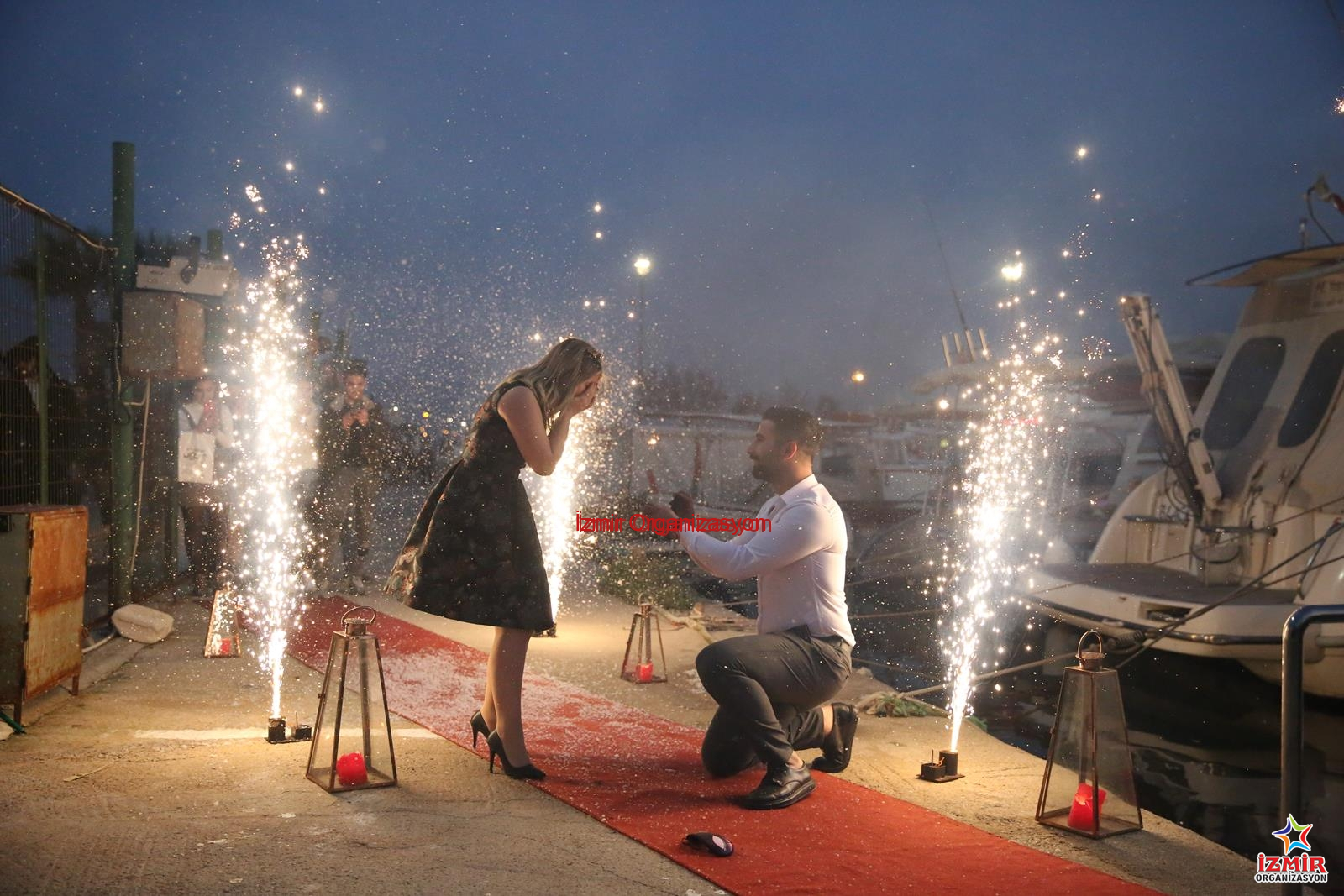 İzmir Teknede Evlilik Teklifi Organizasyonu