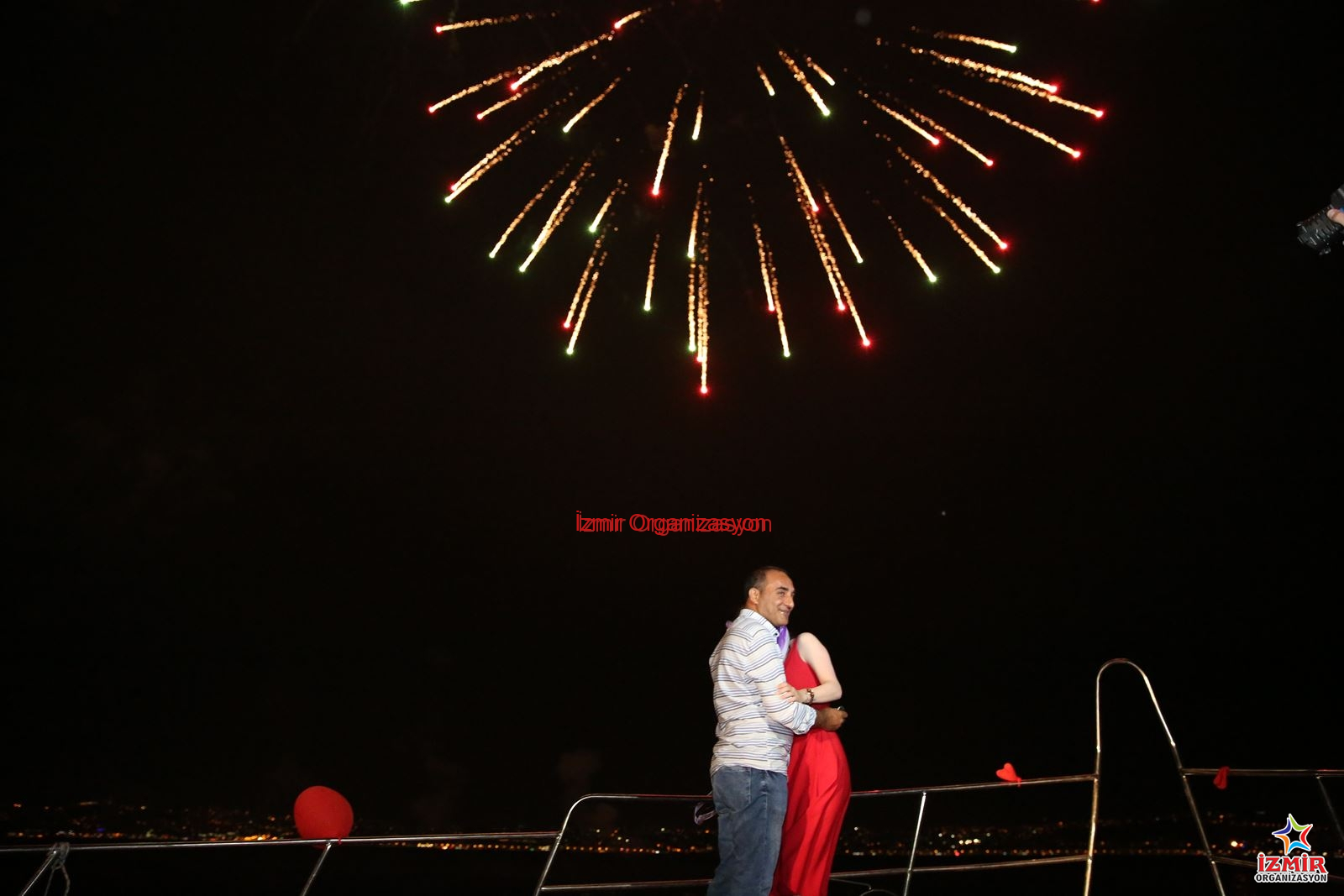 Mutluluk Teknesi’nde evlenme teklifi organizasyonu,