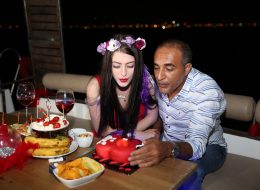 Mutluluk Teknesi’nde evlenme teklifi organizasyonu,