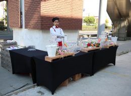 Reklamlı Full Konsept Açılış Organizasyonları reklamli full konsept acilis organizasyonlari 21 İzmir Organizasyon Reklamlı full konsept açılış organizasyonları ile büyük ölçekli firma, mağaza, okul, şirket, AVM açılışlarınız için profesyonel ekip ve kaliteli ekipmanlarımızla organizasyonlarınızı gerçekleştiriyoruz. A’dan Z’ye açılış için gerekli olabilecek tüm hizmetleri,İzmir Organizasyon firması olarak veriyoruz. İzmir ve yakın çevresinde, Ege Bölgesinde ve tüm Türkiye’de, profesyonel ve büyük çaplı açılış organizasyonları düzenliyoruz. İzmir Organizasyon bugüne kadar birçok açılış organizasyonuna öncülük etmiş ve etmeye devam etmektedir. Açılış organizasyonlarınızı ilgi çekici kılmak adına çalışıyor ve İzmir Organizasyon firmamızdan talep ettiğiniz tüm hizmetleri sizlere ulaştırıyoruz. Organizasyonun planlamasından, organizasyonun yönetimine kadar tüm detayları oluşturarak profesyonel ekibimizi açılış organizasyonlarınıza yönlendiriyoruz. Reklamlı full konsetp açılış organizasyonları için İzmir Organizasyon müşteri temsilcimize ulaşarak detaylı bilgi alabilirsiniz. İzmir Açılış Organizasyonu