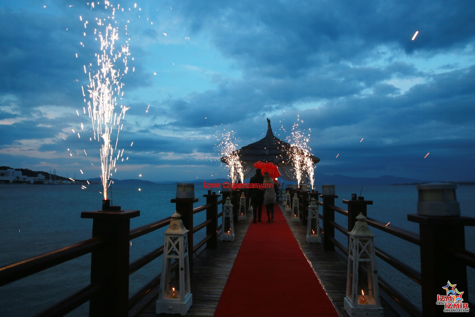 Selçuk Havai Fişek Gösterisi Selçuk Yer Volkanı Selçuk Işıklı Uçan Balon İzmir Organizasyon
