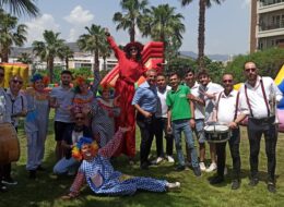 Soyak Yaza Merhaba Çocuk Şenliği Organizasyonu soyak yaza merhaba cocuk senligi organizasyonu 11 İzmir Organizasyon Soyak Yaza Merhaba Çocuk Şenliği Organizasyonu Karşıyaka Mavişehir’de eğlenceli bir şekilde İzmir Organizasyon firmamız tarafından gerçekleştirildi. Soyak Yaza Merhaba Çocuk Şenliği Organizasyonu soyak yaza merhaba cocuk senligi organizasyonu 11 İzmir Organizasyon