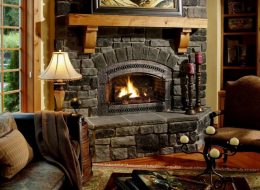 Şömine Başında Evlenme Teklifi Organizasyonu Paketi sömine başında evlenme teklifi organizasyonu izmir organizasyon 2 İzmir Organizasyon Şömine başında evlenme teklifi organizasyonu ile sizler için kış mevsiminin en romantik ve sıcacık evlenme teklifi organizasyonu paketini oluşturduk. Sevdiğinizle baş başa, şömine başında, fonda en sevdiğiniz o romantik şarkı ve şöminedeki çıtırtı sesi eşliğinde şarabınızı yudumlayabilir ayrıca romantik bir akşam yemeği yiyebilirsiniz. Üstelik İzmir Organizasyon olarak, şömine başında evlenme teklifi organizasyonu için 2 seçenek sunuyoruz sizlere. Şömine başında evlilik teklifi organizasyonu için ilk teklifimiz şömine başında romantik bir akşam yemeği. Sevdiğiniz kadını bir bahane ile belirlediğimiz konuma getirebilir, romantik bir akşam yemeği sırasından ona sürpriz yapabilirsiniz. Bir diğer seçeneğimiz ise şömineli bir evde yeşillikler içinde akşam yemeği ve konaklama dahil birçok şey. Sevdiğiniz kadına dışarıda yemek yemek istediğinizi söyleyerek onu belirlediğimiz noktaya getirebilirsiniz. Bu sırada İzmir Organizasyon firmamızın profesyonel çalışanları sizin için tüm hazırlıkları tamamlamış alanda gelmenizi bekliyor olacak. Sizlere ise bu güzel anın tadını çıkarmak ve romantik bir akşam geçirmek kalıyor. Otelde Şömine Başında Evlenme Teklifi Organizasyonu İzmir Organizasyon