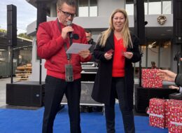 Tolon Makina İzmir Çiğli AOSB Fabrikası Bahçesinde Yılbaşı Partisi Organizasyonu tolon makina izmir cigli aosb fabrikasi bahcesinde yilbasi partisi organizasyonu 5 İzmir Organizasyon