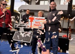 Tolon Makina İzmir Çiğli AOSB Fabrikası Bahçesinde Yılbaşı Partisi Organizasyonu tolon makina izmir cigli aosb fabrikasi bahcesinde yilbasi partisi organizasyonu 6 İzmir Organizasyon