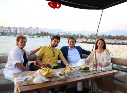 İzmir Teknede Doğum Günü Organizasyonu